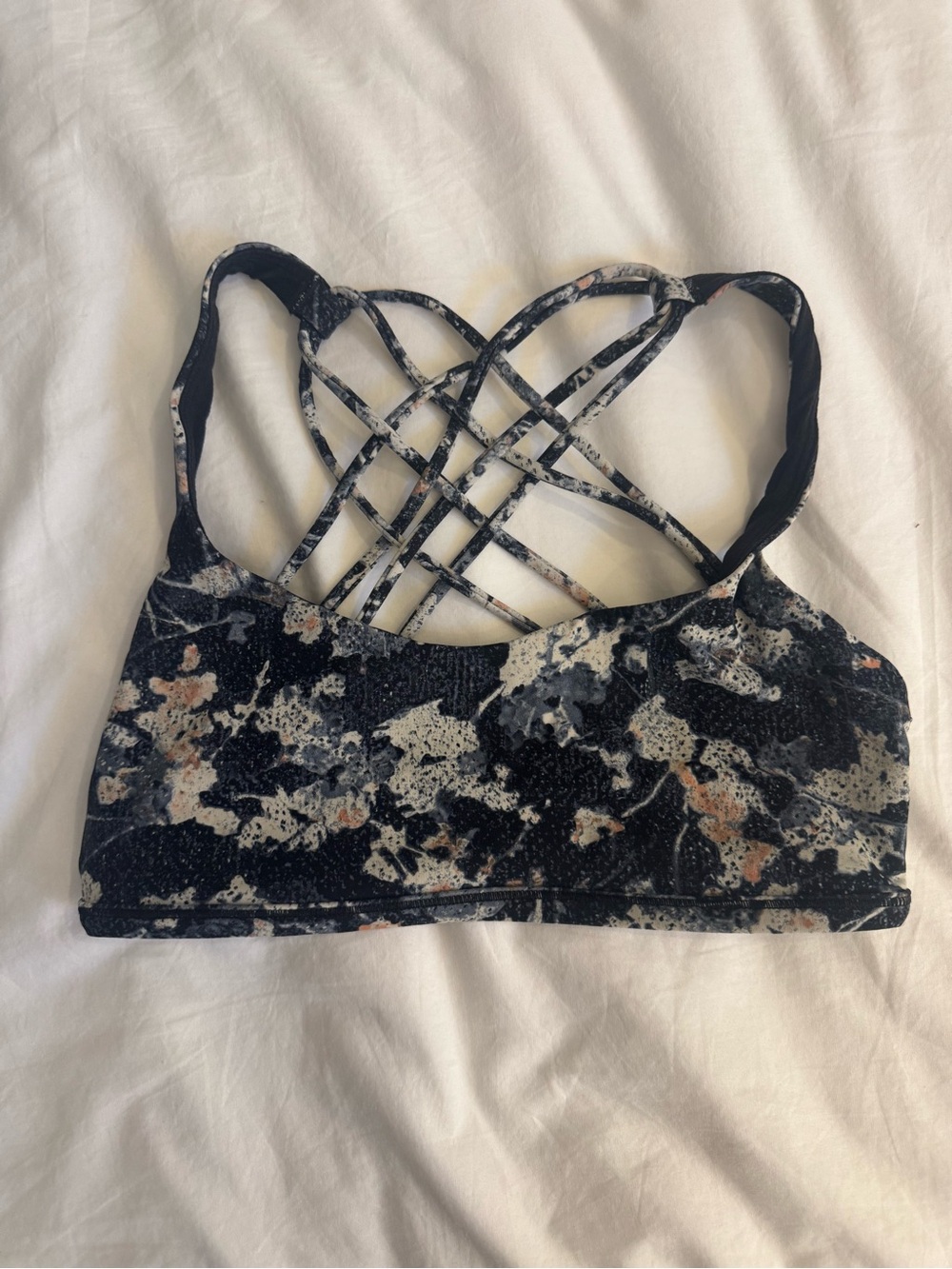 Lululemon free to be bra, floral